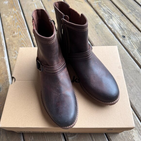 NIB Clarks Aspra Side Zip Buckle Boot in British Tan Leather - Women's 11 - Picture 2 of 14